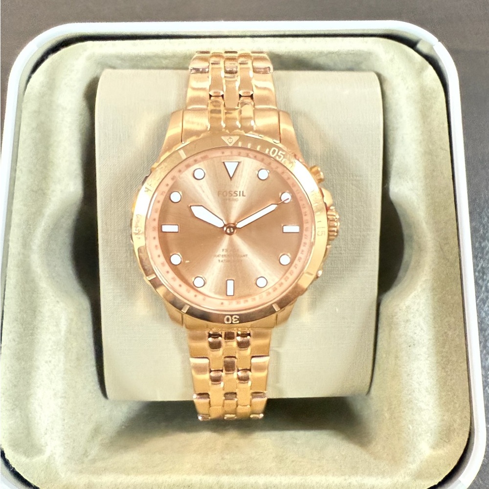 Fossil Rose Gold Dial Watch NEW WITH BOX